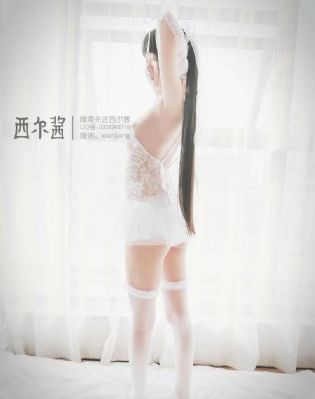 撕开她的乳罩慢慢捏捏视频