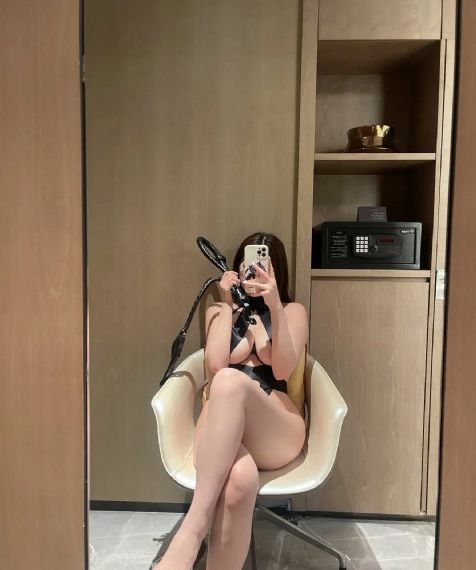 紧缚女社长虐绳地狱
