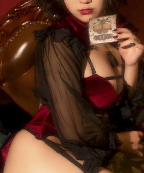 凯茜 顺从的女孩