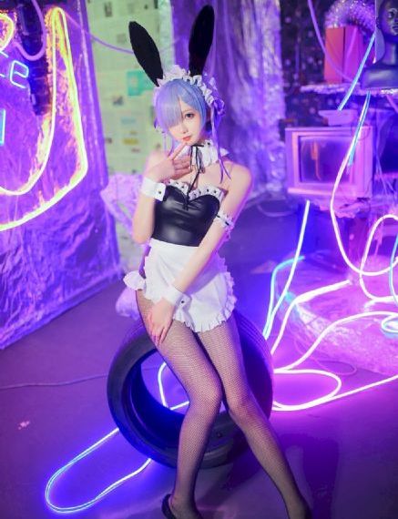 《汽车维修站》尹律