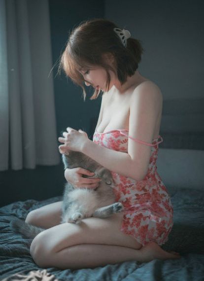 女邻居电影