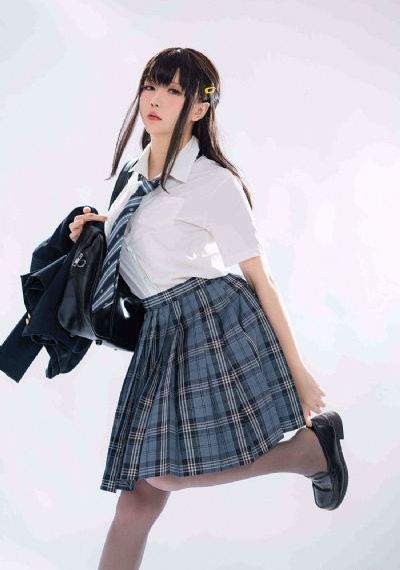年轻貌美的后妈3