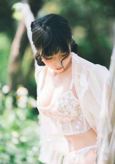 年轻女教师4