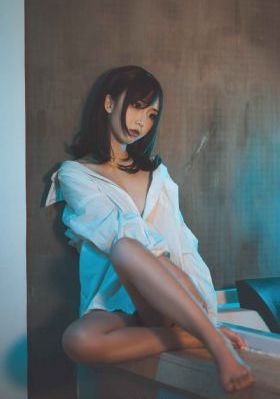 年轻漂亮的母亲